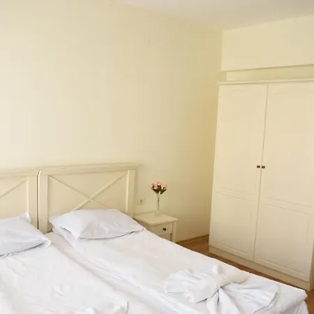 Apartment Cozy Flores 2 Bedrooms *